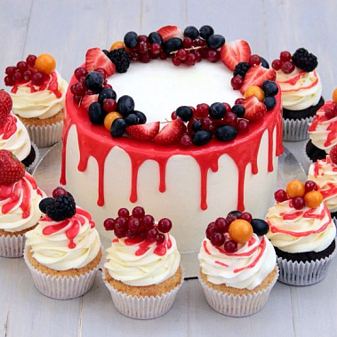 Торт глазурь и ягоды купить - подольск.сладкоежкин.рф