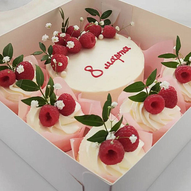 Ягодная нежность купить - подольск.сладкоежкин.рф